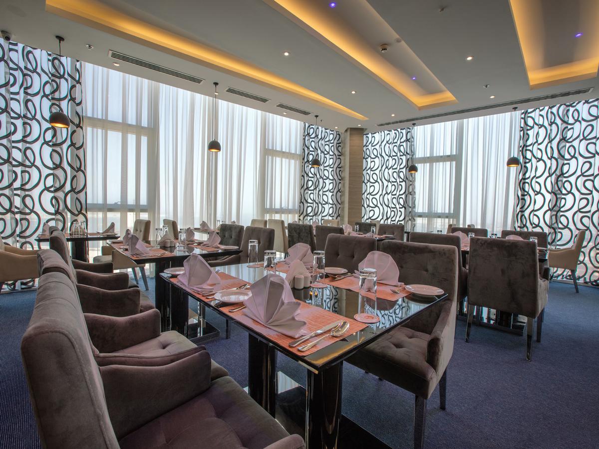 Orange Suites Hotel Manama Zewnętrze zdjęcie
