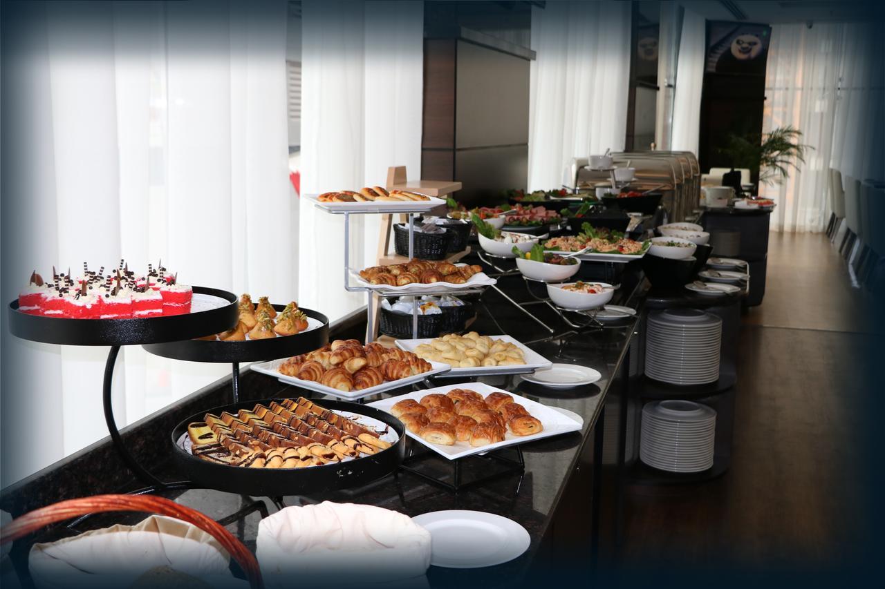 Orange Suites Hotel Manama Zewnętrze zdjęcie