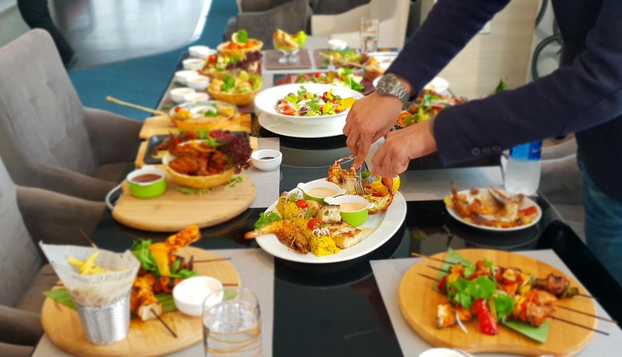 Orange Suites Hotel Manama Zewnętrze zdjęcie